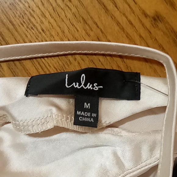 Lulu's Tank Top SATAN Womens Beige LARGE NEW Hold Onto Love Cowl Casual - Picture 4 of 5